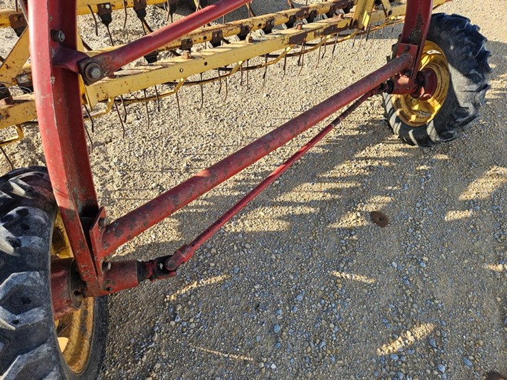 new-holland-258-image-20
