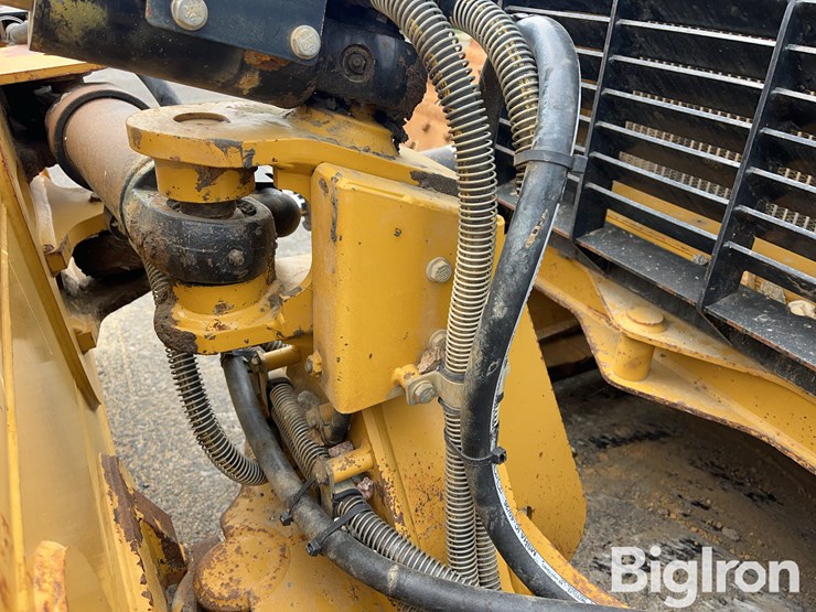 2014-caterpillar-d5k2-xl-image-19