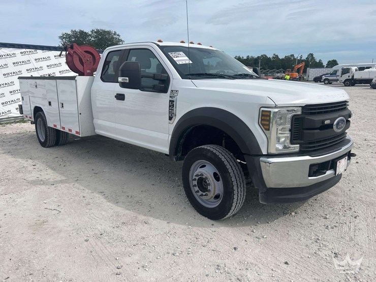2019-ford-f450-image-2
