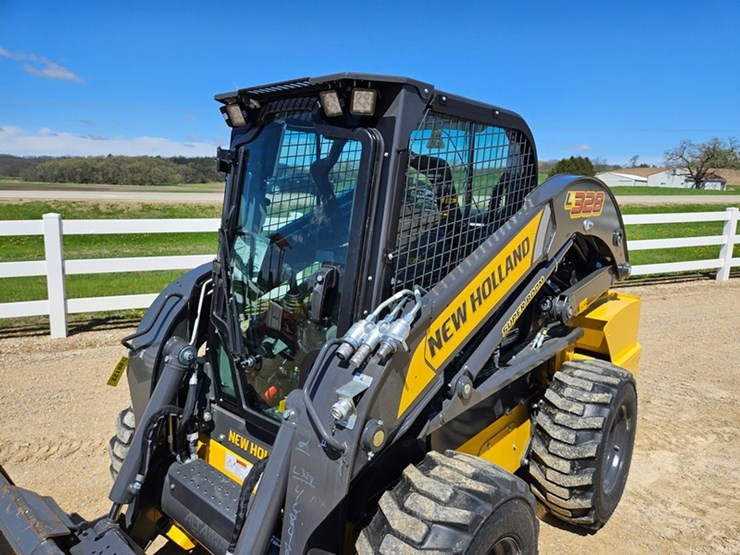 new-holland-l328-image-16
