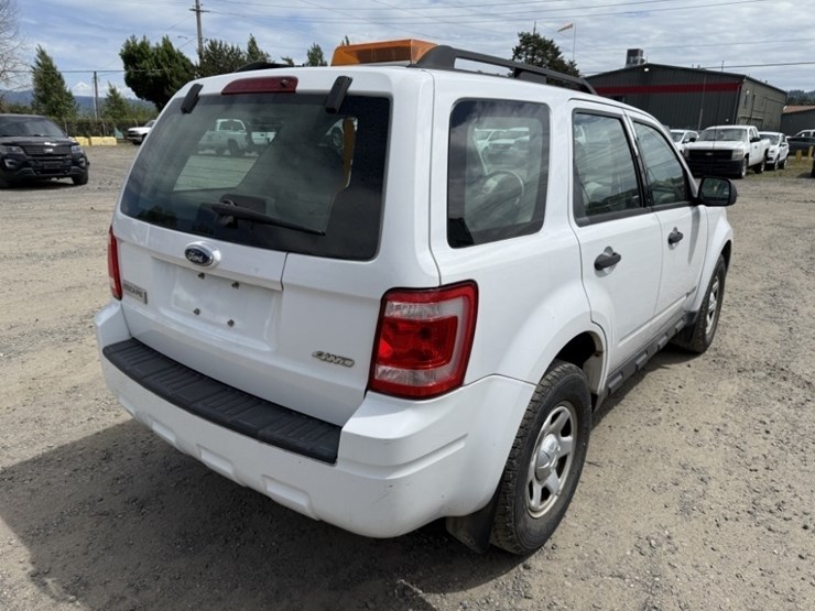 2008-ford-escape-image-4