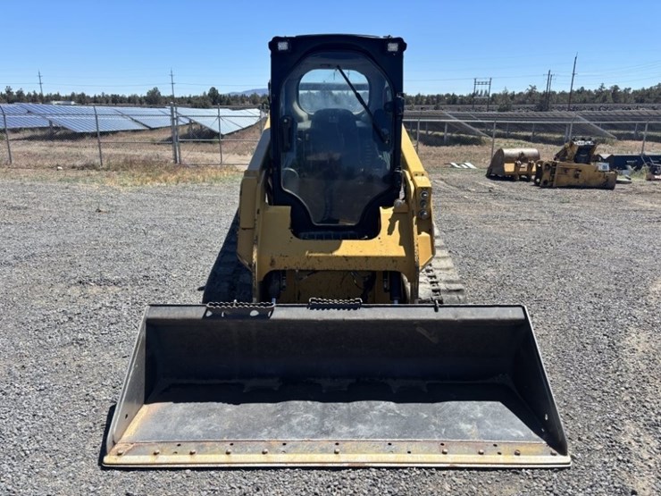 2019-caterpillar-259d3-image-8