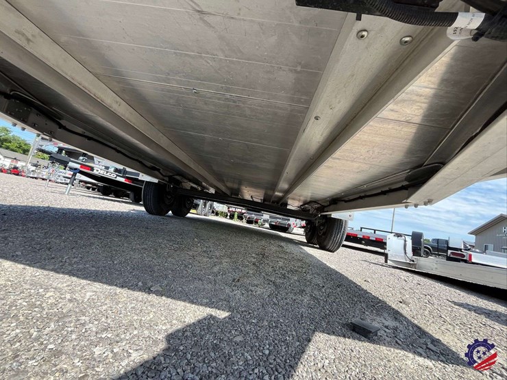 new-2025-timpte-1018-motorsports-t/a-aluminum-tag-trailer-image-16