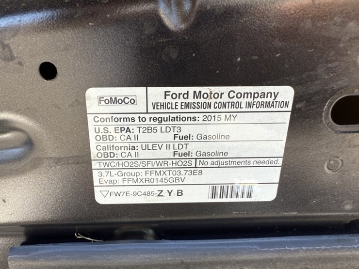 2015-ford-explorer-image-14
