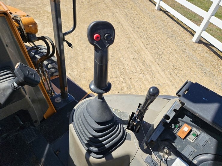 #5075-•-case-mxt-tractor-image-31