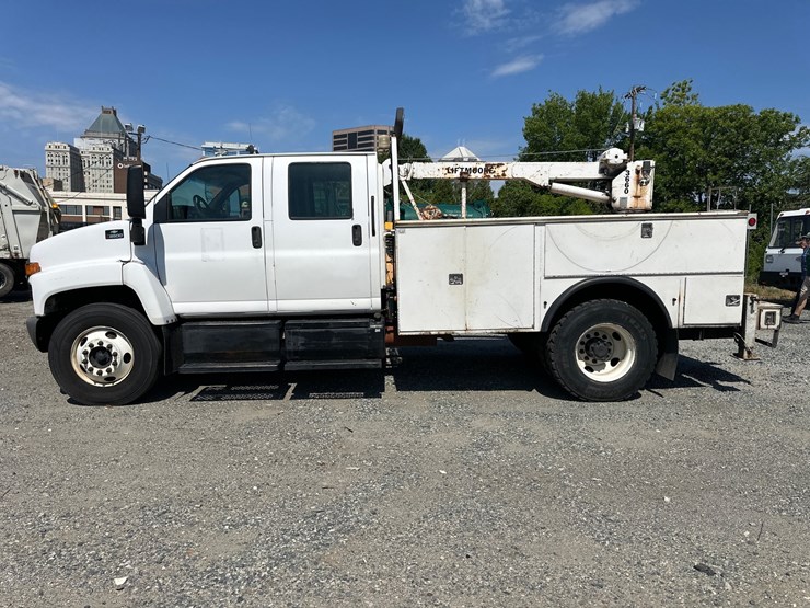 #11-•-2007-chevy-c8500-service-truck-image-4