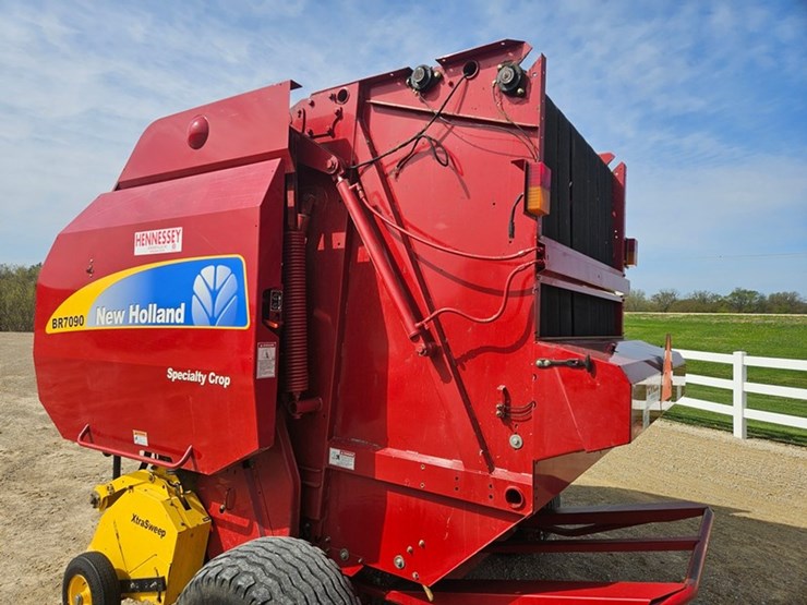 new-holland-br7090-image-36