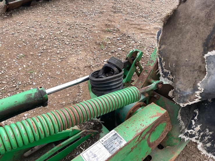 john-deere-275-image-14