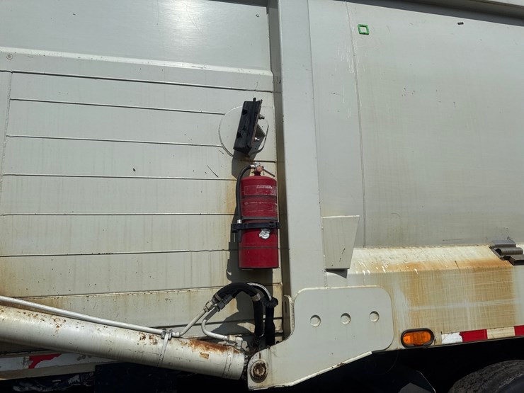 #6-•-2017-peterbilt-heil-front-loader-image-25