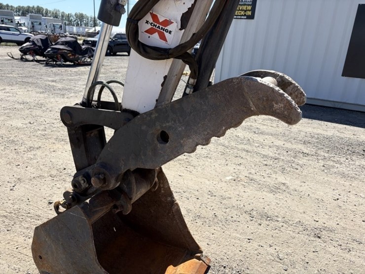 2008-bobcat-435-image-10