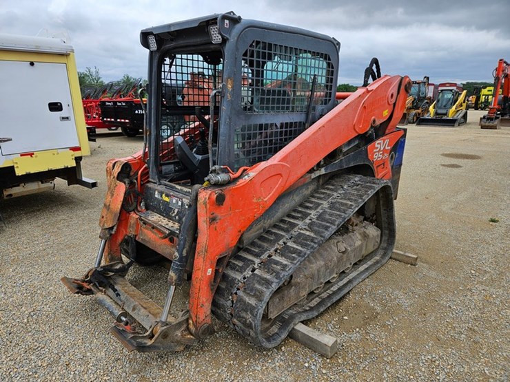 kubota-svl95-2s-image-1