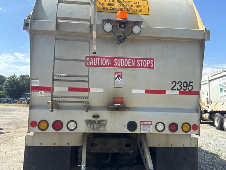 #7-•-2015-mack-heil-front-loader-image-26