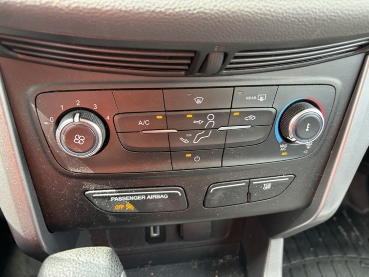 2017-ford-escape-image-30