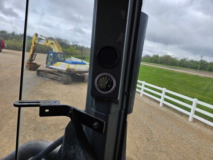new-holland-9682-image-39