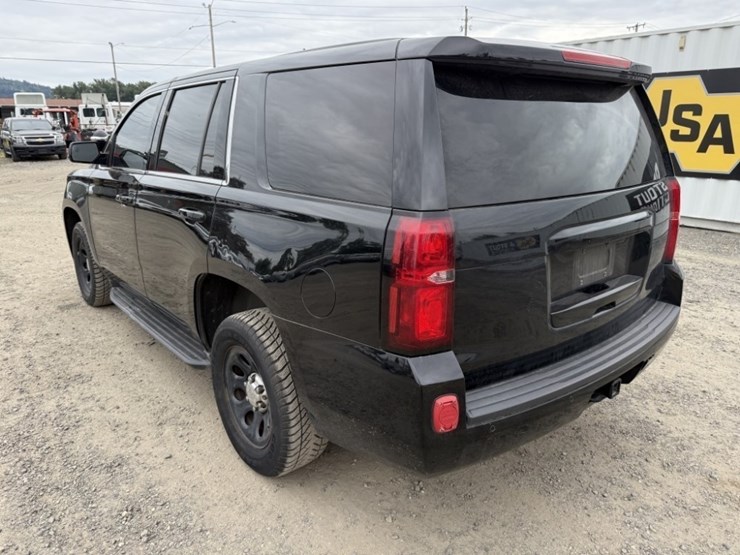 2019-chevrolet-tahoe-image-6