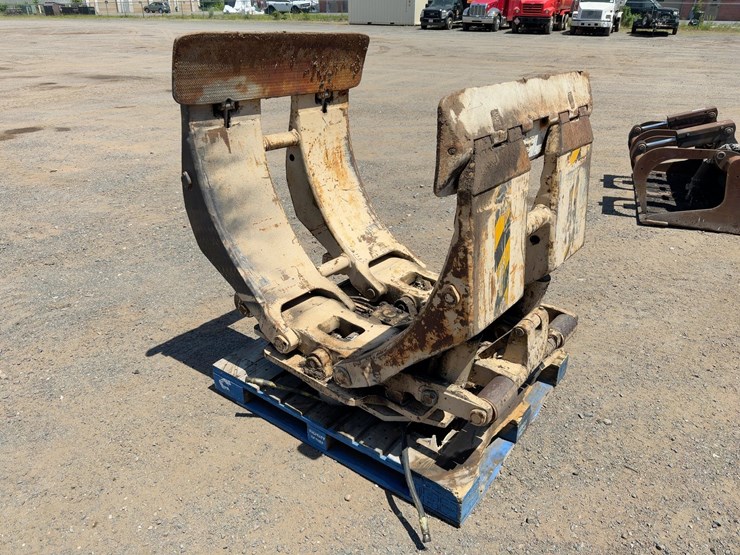 hydraulic-powered-clamp-image-1