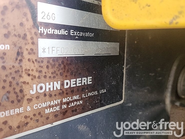 2022-deere-26g-image-30