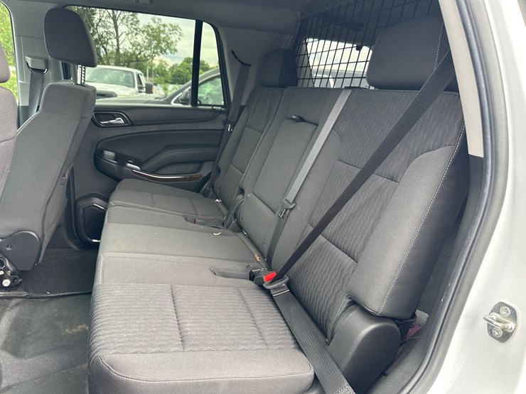 2018-chevrolet-tahoe-image-32