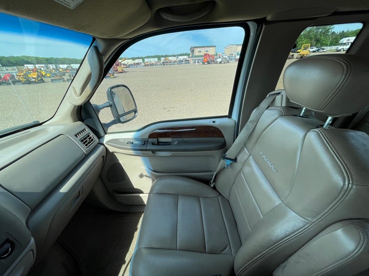 2004-ford-f250-lariat-image-23
