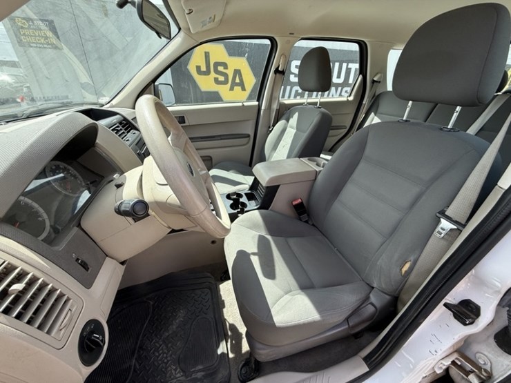 2008-ford-escape-image-22