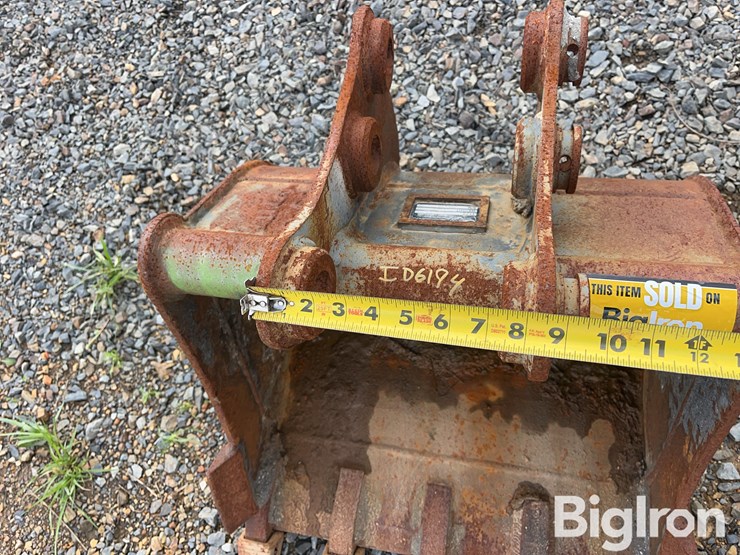 strickland-24"-backhoe-bucket-image-16