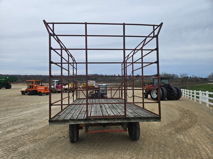 #5215-•-bale-wagon-minnesota-gear-image-4