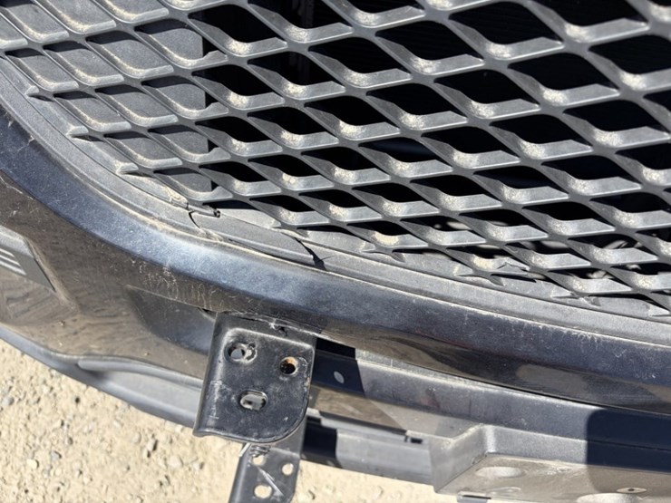 2020-ford-explorer-image-17