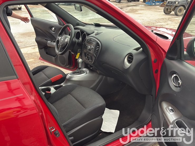 2014-nissan-juke-image-24