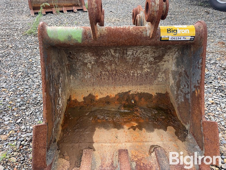 strickland-24"-backhoe-bucket-image-10