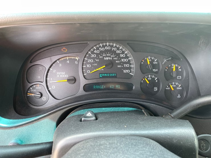 2004-chevrolet-silverado-3500-image-18