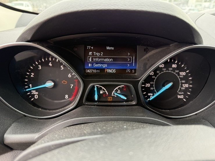 2017-ford-escape-se-image-25
