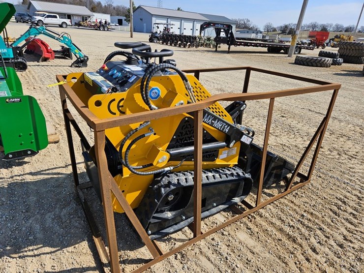 #5207-•-2025-agt-mx-mrt-14-mini-skid-steer-image-5
