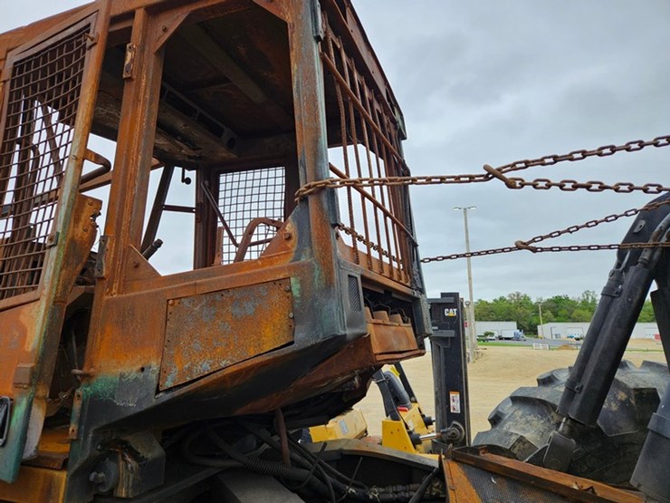 #5053-•-timber-jack-skidder-for-salvage-image-17