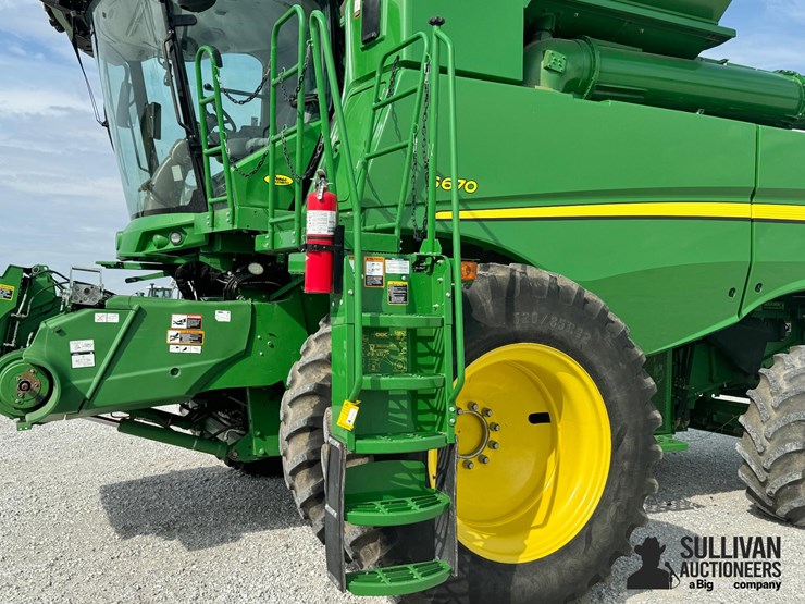 2017-john-deere-s670-image-15