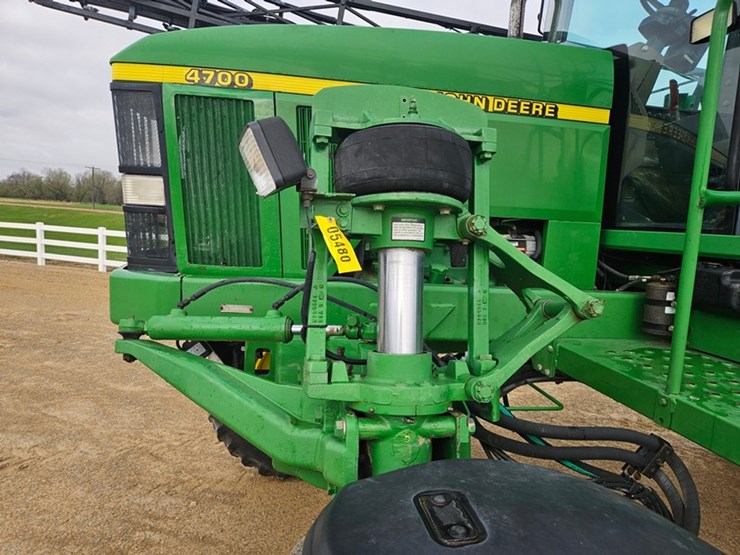 john-deere-4700-image-55