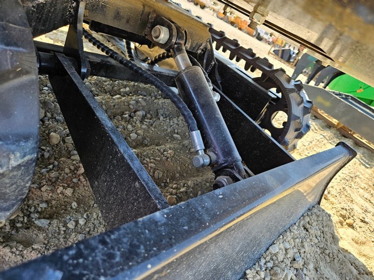 2025-cfg-industry-h15r-image-17