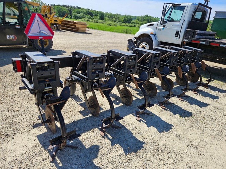 #5078-•-hiniker-3pt-6-row-30"-cultivator-image-3