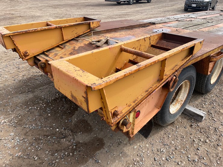 #1222-•-1977-transport-trailers-flatbed-trailer-(has-mn-title)-image-3