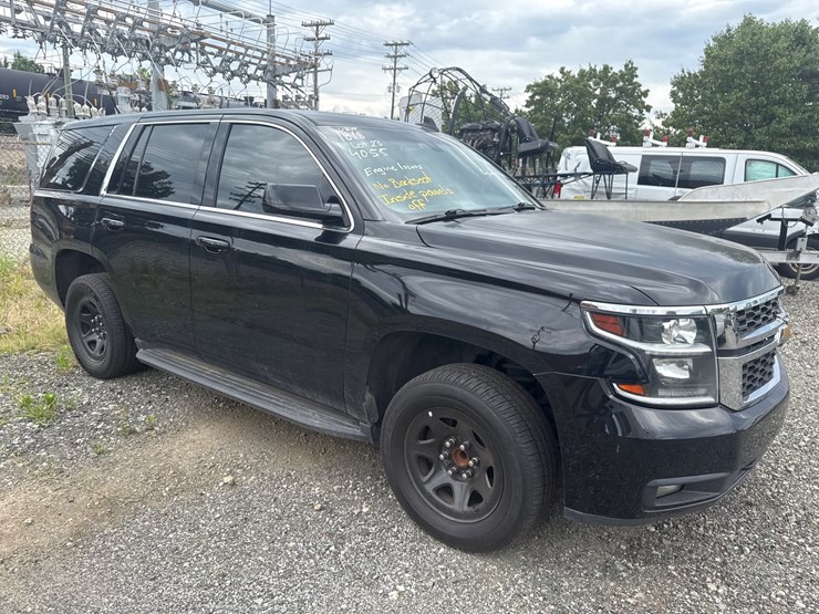 2017-chevrolet-tahoe-image-1
