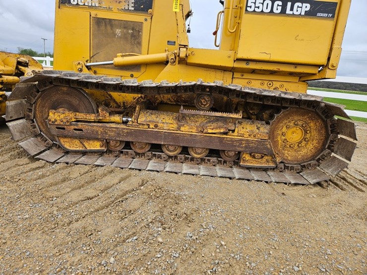 deere-550g-lgp-image-17