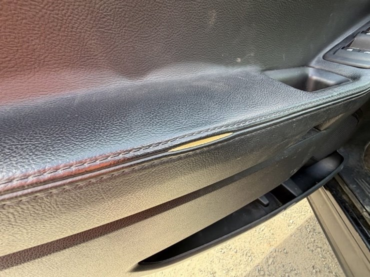 2017-ford-explorer-image-27