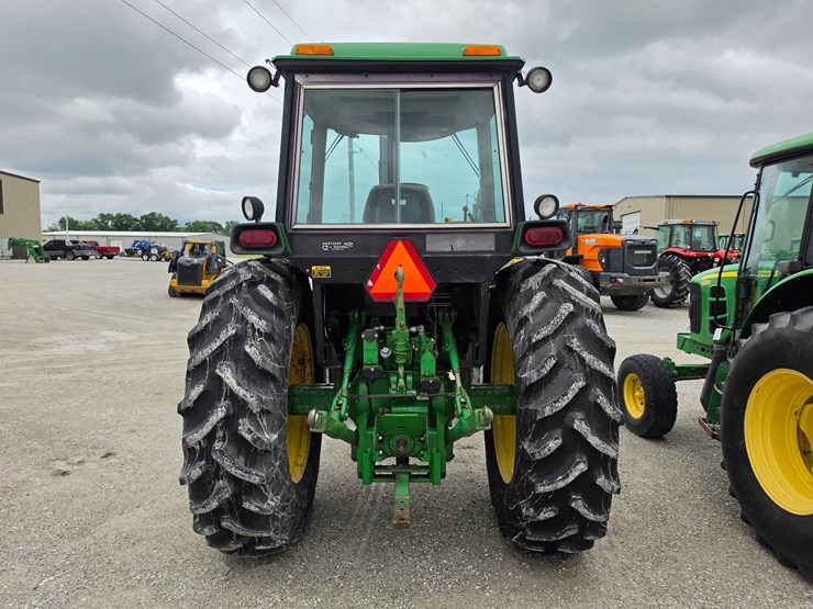 1989-john-deere-4255-image-12