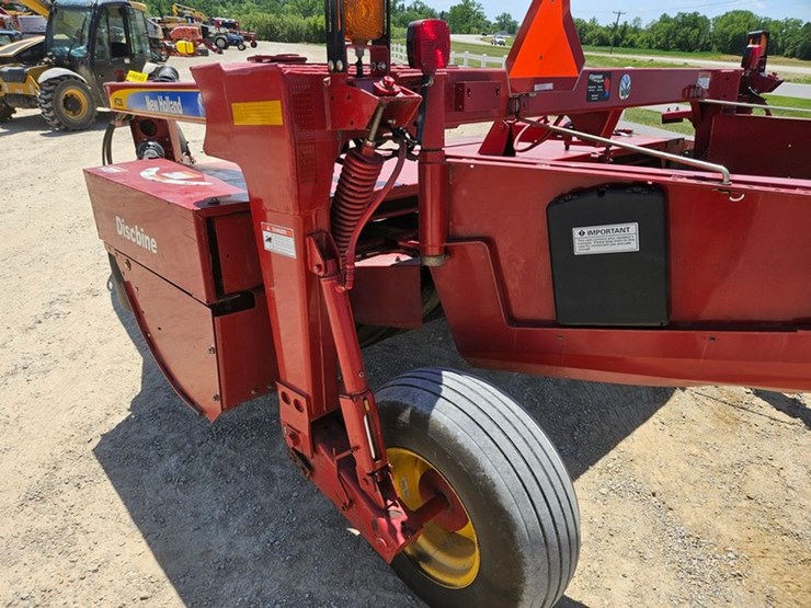 2015-new-holland-h7230-image-23