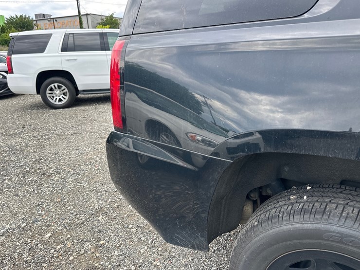 2015-chevrolet-tahoe-image-7