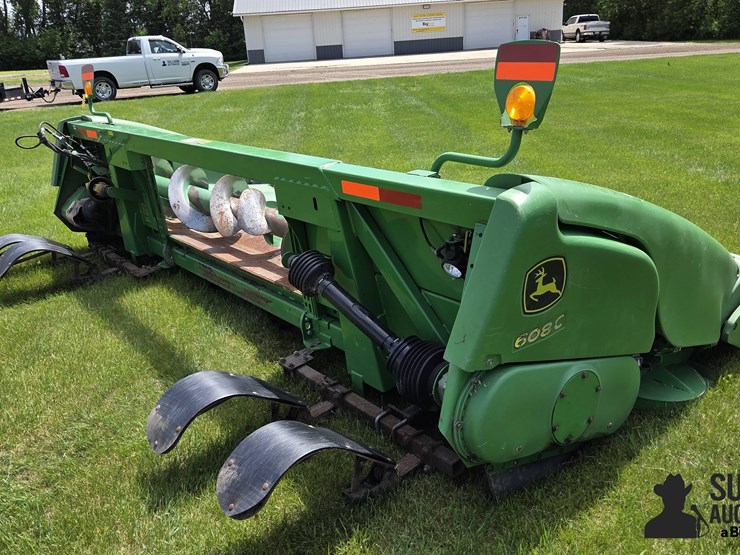 2011-john-deere-608c-image-5
