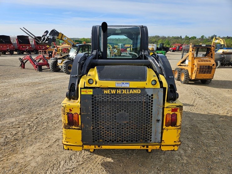 new-holland-l218-image-4