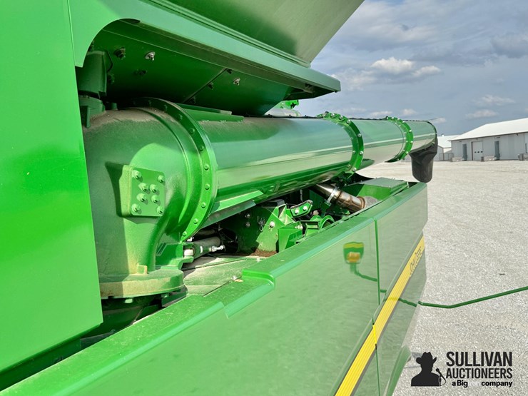 2017-john-deere-s670-image-18