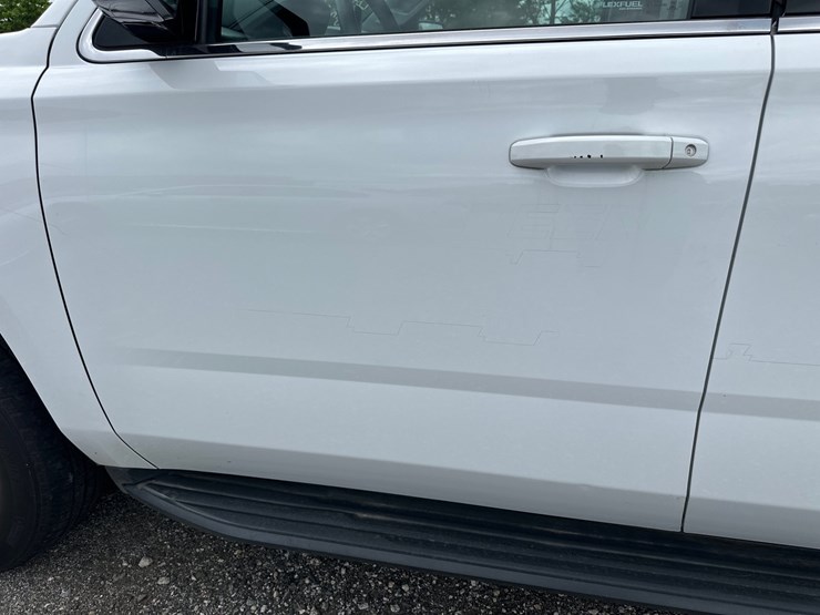 2018-chevrolet-tahoe-image-17