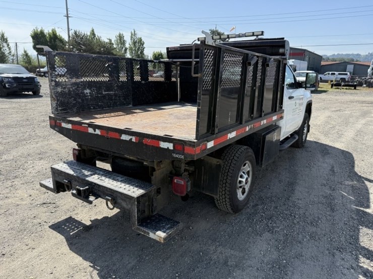 2016-gmc-sierra-2500-image-4