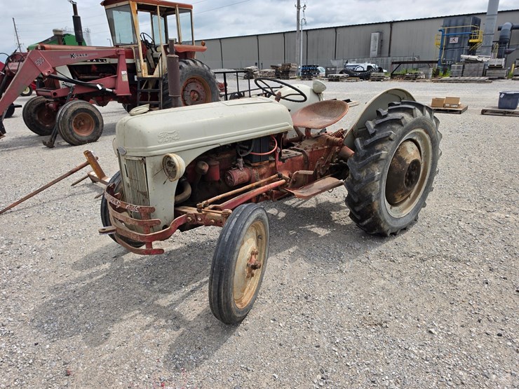 ford-8n-image-1